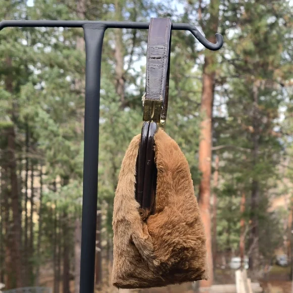 Vintage Lispeer Fur Handbag - Picture 4 of 7